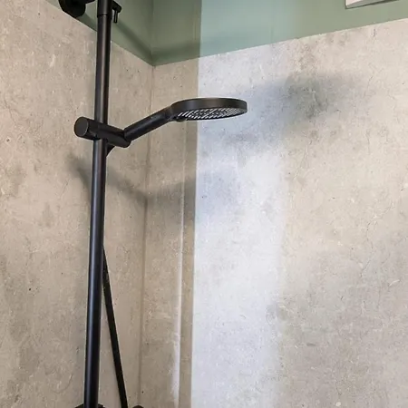Apartment Zentral Kurz Vor Nähe Autobahn