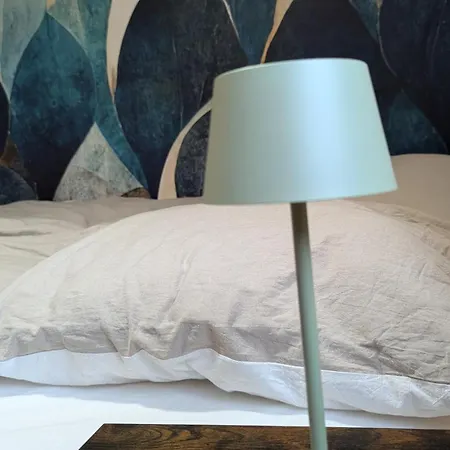 Zentral Kurz Vor Naehe Autobahn