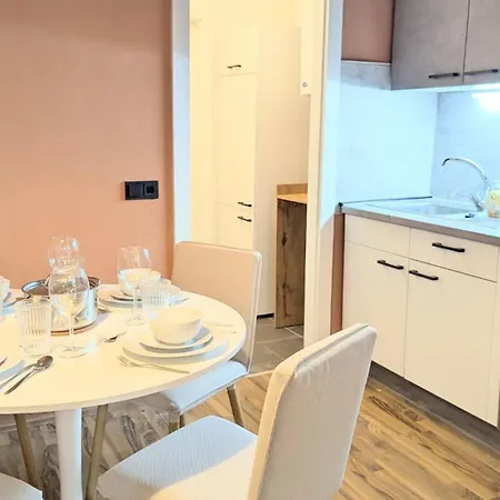 Zentral Kurz Vor Naehe Autobahn * Linz